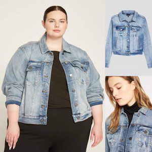 NWT Universal Standard Women's Kelsey Denim Light Blue Jacket Size Medium (18-20